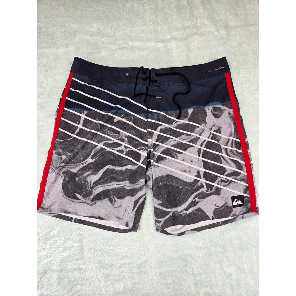 Quiksilver Mens DryFlight Boardshorts Size 38‎ Marble Print Red Stripe Navy Grey